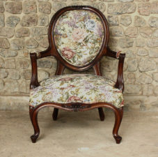 Carved Sofa Louis single seater