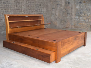 Kingsize Bed with Headboard Storage and Four Drawers