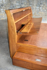 Kingsize Bed with Headboard Storage and Four Drawers detail
