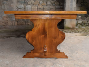 Eight Seater Trestle Table detail
